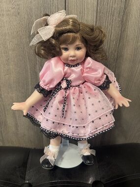 Vintage Marie Osmond Sissy Porcelain Baby Doll 2006 Sugar & Spice Collection